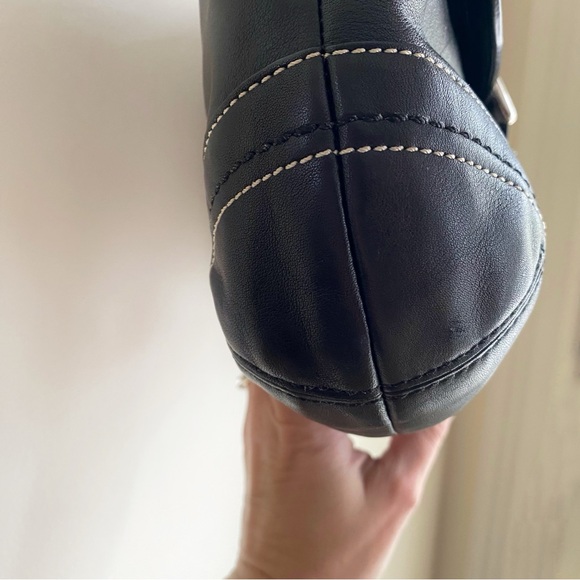 COACH Soho Flap Bag Vintage Y2K Black Leather Silver Buckle - Picture 7 of 12